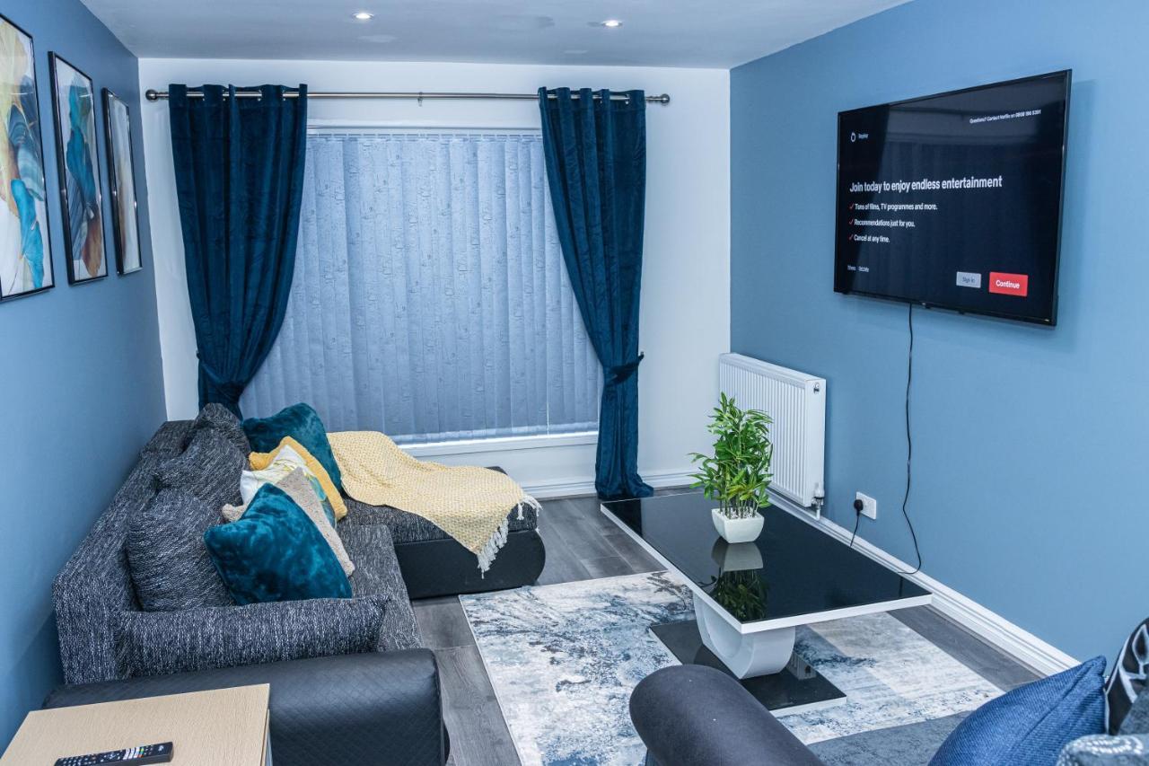 Lush Lodge -Home Away In Telford, For Contractors, Families, Group Of Friends, Long Term Stays Esterno foto